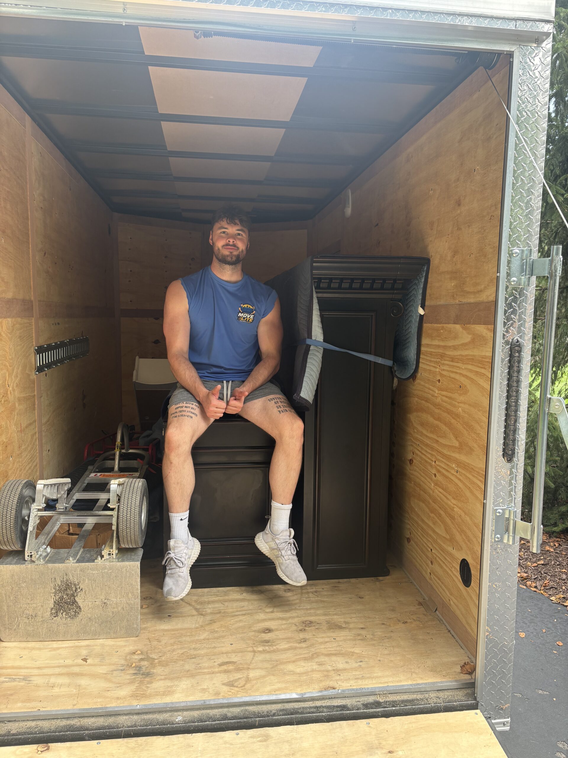 Small movers St Louis single item couch and appliance moving